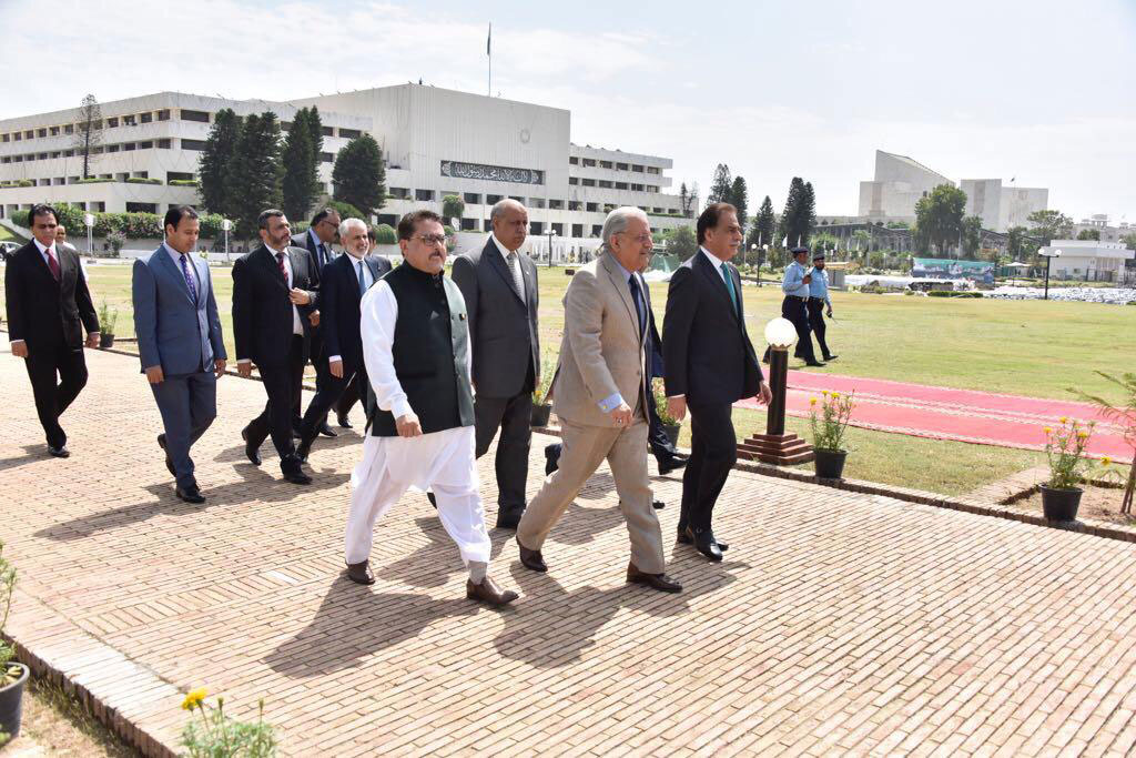 President LSC with Parliamentary Leadership